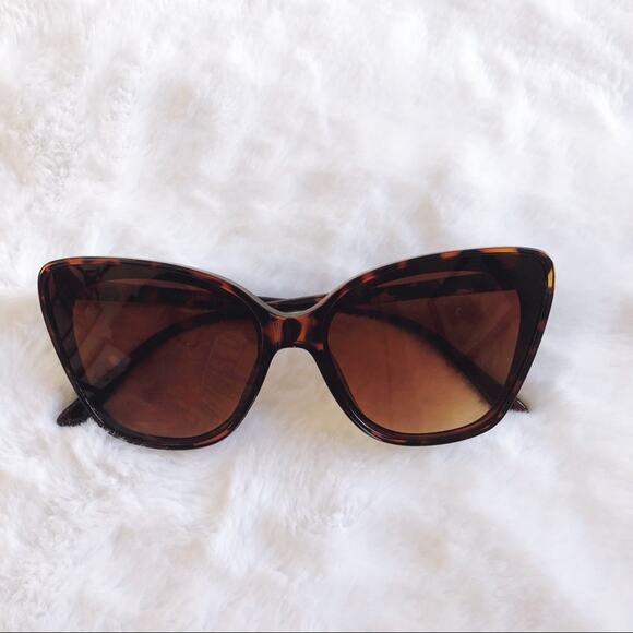 Stylens Accessories - Amelia Tortoise Brown Cat Eye Full Rim Sunglasses